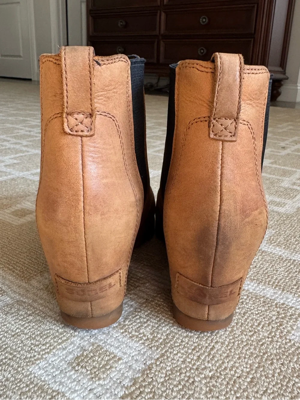 Sorel Lea Wedge Chelsea Ankle Boots Tan Waterproof Leather Women’s Size 7.5